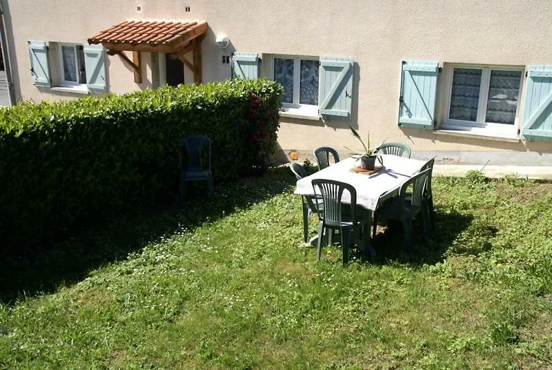 Gite Mille Fleurs Valderies Apartment